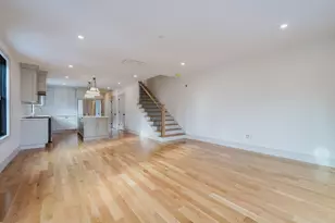 68 Rowe St, Boston, MA 02131 - Photo 10