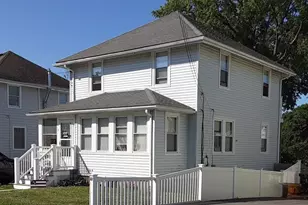 35 Manomet Rd, Weymouth, MA 02191 - Photo 1