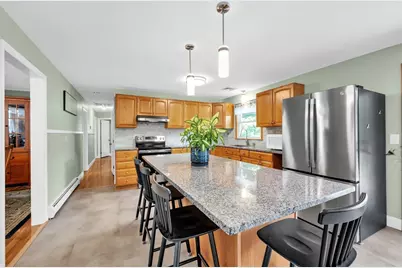7 Follette St, Grafton, MA 01519 - Photo 4