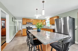 7 Follette St, Grafton, MA 01519 - Photo 4