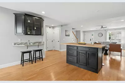 129 Derby St, Worcester, MA 01604 - Photo 14