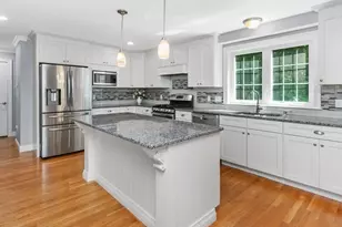 32 Lauricella Ln, Waltham, MA 02452 - Photo 6