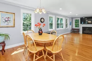 32 Lauricella Ln, Waltham, MA 02452 - Photo 8