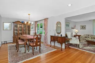38 Greenwood Ln, Waltham, MA 02451 - Photo 14