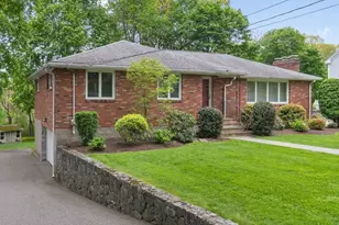 38 Greenwood Ln, Waltham, MA 02451 - Photo 30