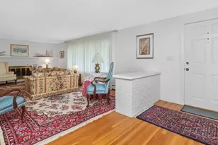 38 Greenwood Ln, Waltham, MA 02451 - Photo 18