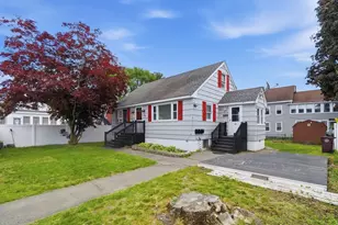 89 Bunker Hill Ave, Lowell, MA 01850 - Photo 2
