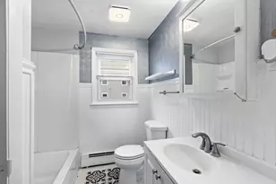89 Bunker Hill Ave, Lowell, MA 01850 - Photo 12