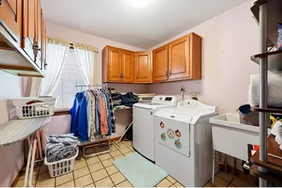 2 Christopher Cir, Wilbraham, MA 01095 - Photo 18
