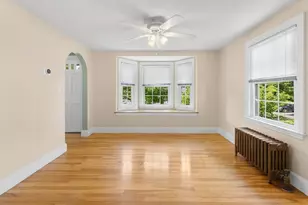 66 Mt Vernon St, Haverhill, MA 01830 - Photo 6