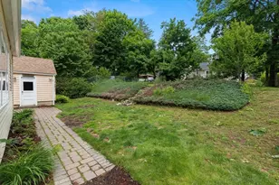 66 Mt Vernon St, Haverhill, MA 01830 - Photo 34