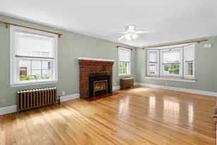 66 Mt Vernon St, Haverhill, MA 01830 - Photo 10