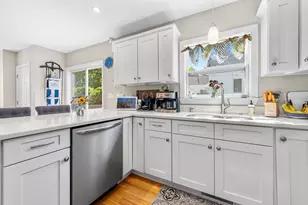 19 Laconia Ave, Saugus, MA 01906 - Photo 8