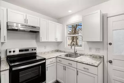 310 Washington St, Haverhill, MA 01832 - Photo 4