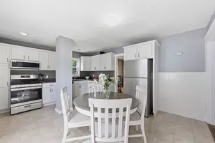 22 Lauf St, Worcester, MA 01602 - Photo 12