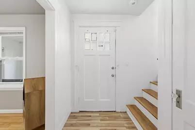 22 Lauf St, Worcester, MA 01602 - Photo 6