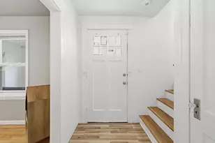 22 Lauf St, Worcester, MA 01602 - Photo 6