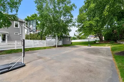 77 Corbett St, Andover, MA 01810 - Photo 32