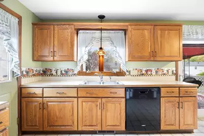 73 Gardner Rd, Chicopee, MA 01013 - Photo 4