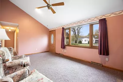 73 Gardner Rd, Chicopee, MA 01013 - Photo 8