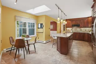 74 High St, Upton, MA 01568 - Photo 12