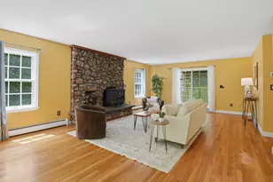 74 High St, Upton, MA 01568 - Photo 6