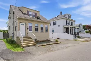 28 Houston Ave, Saugus, MA 01906 - Photo 4
