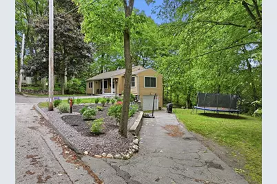 8 Woodside Ter, Auburn, MA 01501 - Photo 4