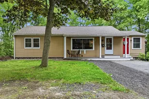 8 Woodside Terrace, Auburn, MA 01501 - Photo 2