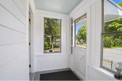 72 Pembroke Ave, Acushnet, MA 02743 - Photo 4