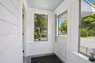 72 Pembroke Ave, Acushnet, MA 02743 - Photo 4