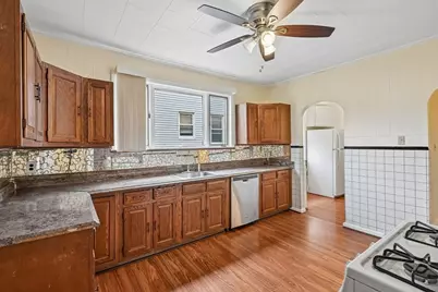 152-154 Glen St, Somerville, MA 02145 - Photo 12