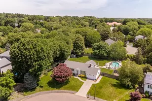 15 Fernwood Rd, Saugus, MA 01906 - Photo 12
