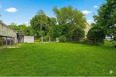36 Oxford Ave, Haverhill, MA 01835 - Photo 6