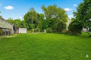 36 Oxford Ave, Haverhill, MA 01835 - Photo 6