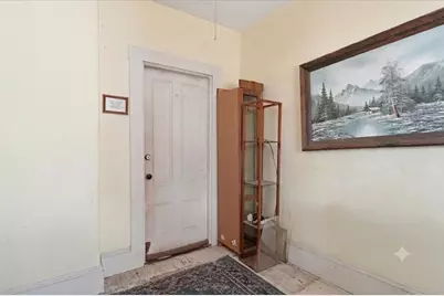 36 Oxford Ave, Haverhill, MA 01835 - Photo 8