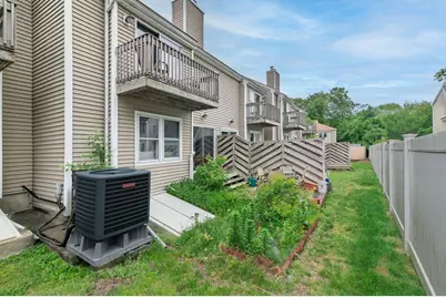 655 Pleasant St #4, Weymouth, MA 02189 - Photo 28