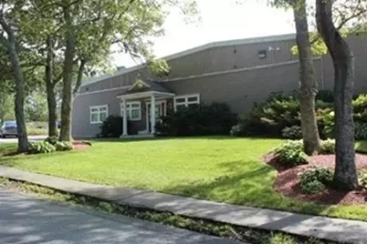 37 Edgerton Dr #3, Falmouth, MA 02556 - Photo 2