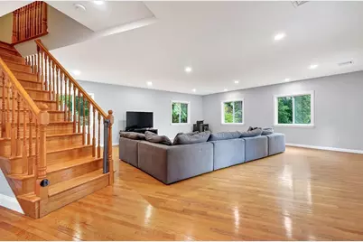19 Sutcliffe Park, Newton, MA 02461 - Photo 6