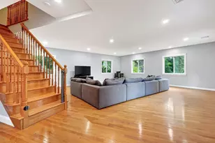 19 Sutcliffe Park, Newton, MA 02461 - Photo 6