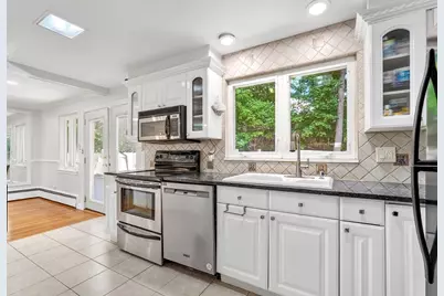 19 Sutcliffe Park, Newton, MA 02461 - Photo 14