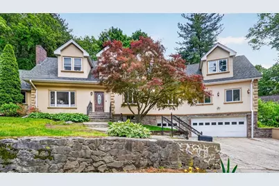 19 Sutcliffe Park, Newton, MA 02461 - Photo 2