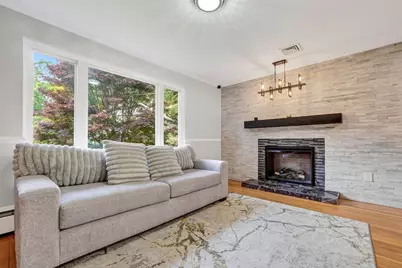19 Sutcliffe Park, Newton, MA 02461 - Photo 8