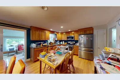 18 Hollis St, Randolph, MA 02368 - Photo 6