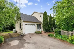 1 Pigeon Hill Ct, Rockport, MA 01966 - Photo 2