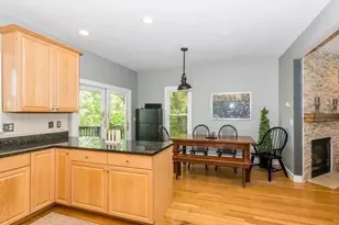 11 Crestview Rd, Boston, MA 02131 - Photo 10