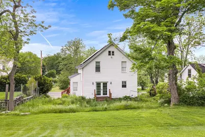 12 Green St, Brookfield, MA 01506 - Photo 4