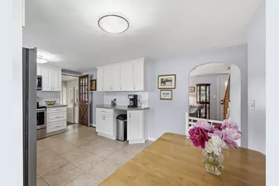 271 Wildermere St, Chicopee, MA 01020 - Photo 14