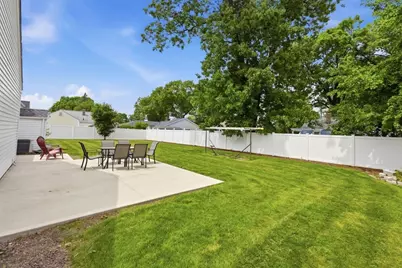 271 Wildermere St, Chicopee, MA 01020 - Photo 32