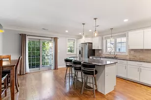 22 Hawthorne St, Boston, MA 02119 - Photo 4